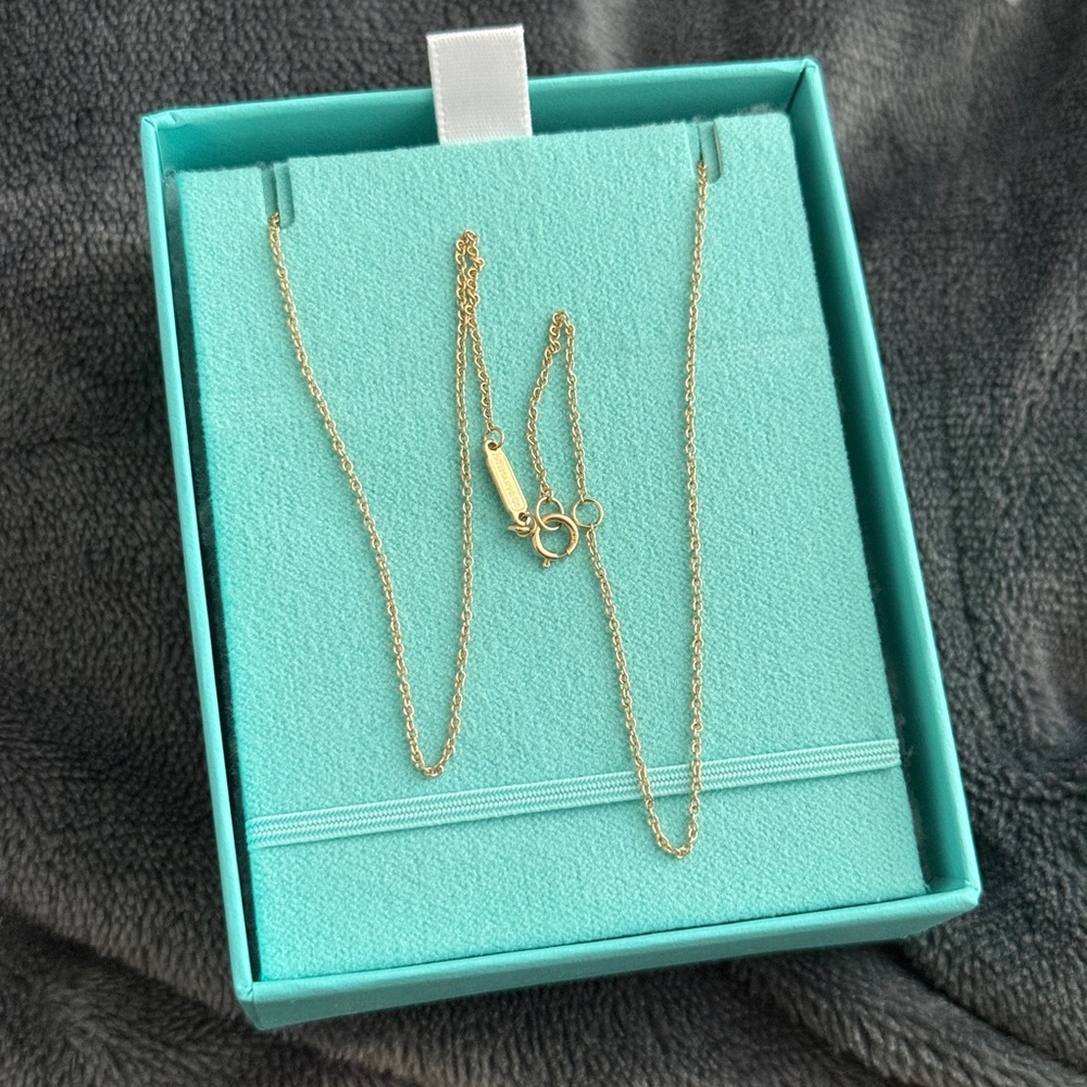 Tiffany & Co. NEW BNIB 750YG T Square Diamond Ladies Necklace 750 Yellow Gold - Picture 4 of 7